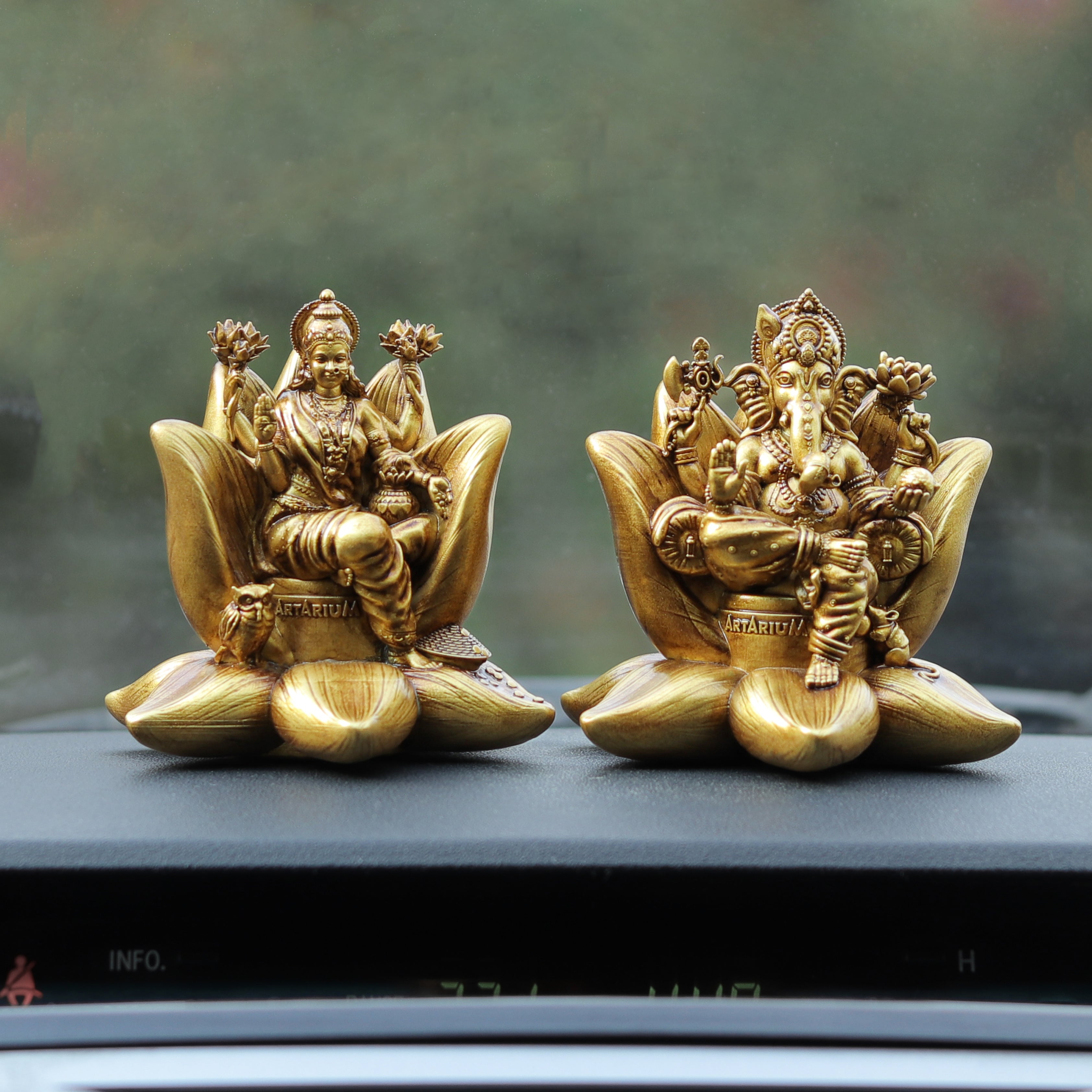 Padma Laxmi Ganesha Idol Car Dashboard