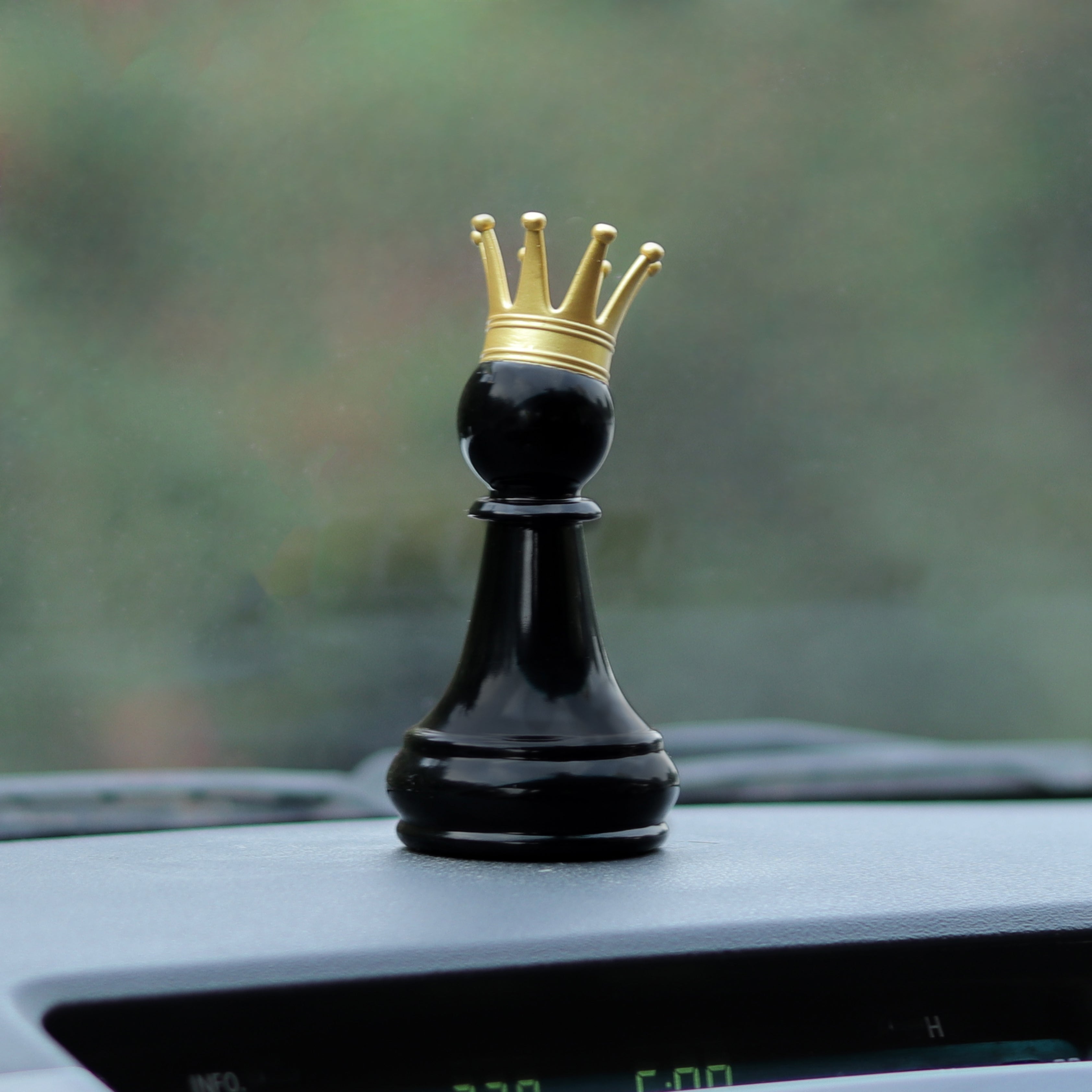Pawn With Crown Chess Piece